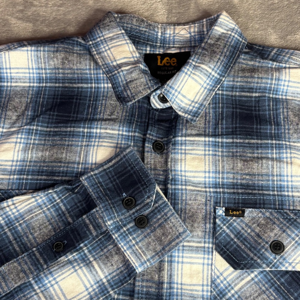 Lee Plaid Flannel Shirt Mens L Blue Regular Fit Long Sleeve Cotton Button Down